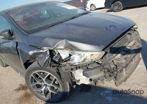 2015 Ford Focus Se z USA, uszkodzony, nr VIN 1FADP3F24FL273026